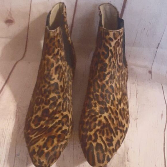 Enzo Angiolini "Meezzy" Leopard Calf Hair Ankle Chelsea Boots Sz.7.5 Ret.$209 - Picture 5 of 6